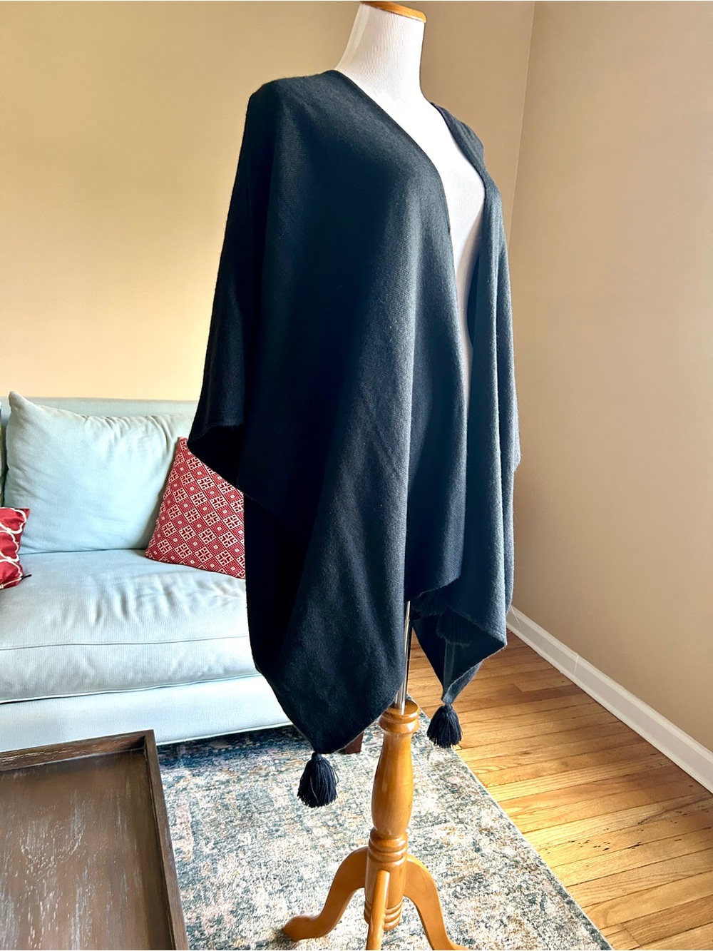 Cleobella Black Knit Tassel Capelet Poncho OS Box of Style NWT - Picture 3 of 7